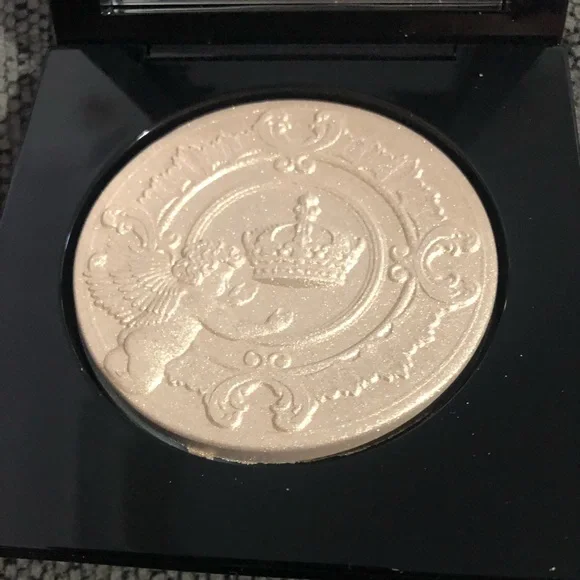 McGrath Labs Bridgerton Skin Fetish Sublime Skin Highlighter Incandescent Gold - Picture 3 of 5